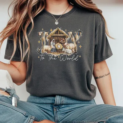 Joy To The World T-Shirt Coquette Jesus Christmas T-Shirt Baby Jesus T-Shirt Christian Christmas Gifts Bible Verse T-Shirt