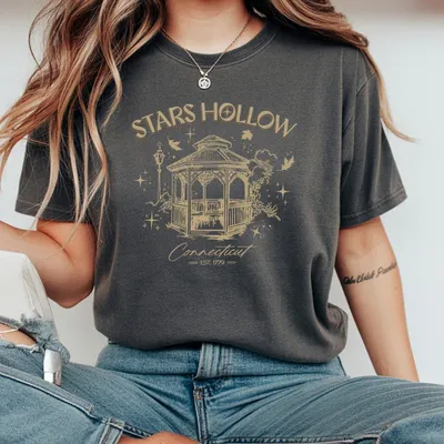 Stars Hollow Connecticut Cozy Fall T-Shirt Gilmore Girls T-Shirt Retro Stars Premium Cotton Fabric