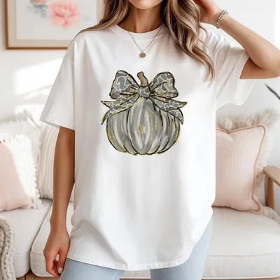 Preppy Camo Pumpkin Western T-Shirt T-Shirt Camo Fall Vibes Distressed Coquette Bow T-Shirt Camouflage Pumpkin T-Shirt Camo