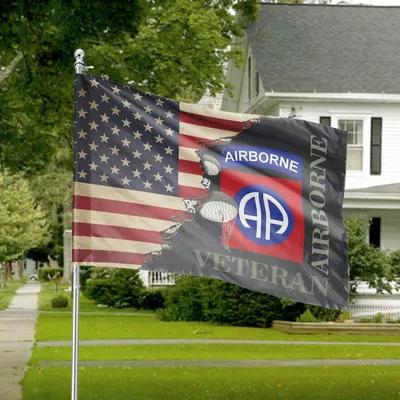 Us Army 82nd Airborne Division Paratrooper Veteran House Flag Horizontal House Flag