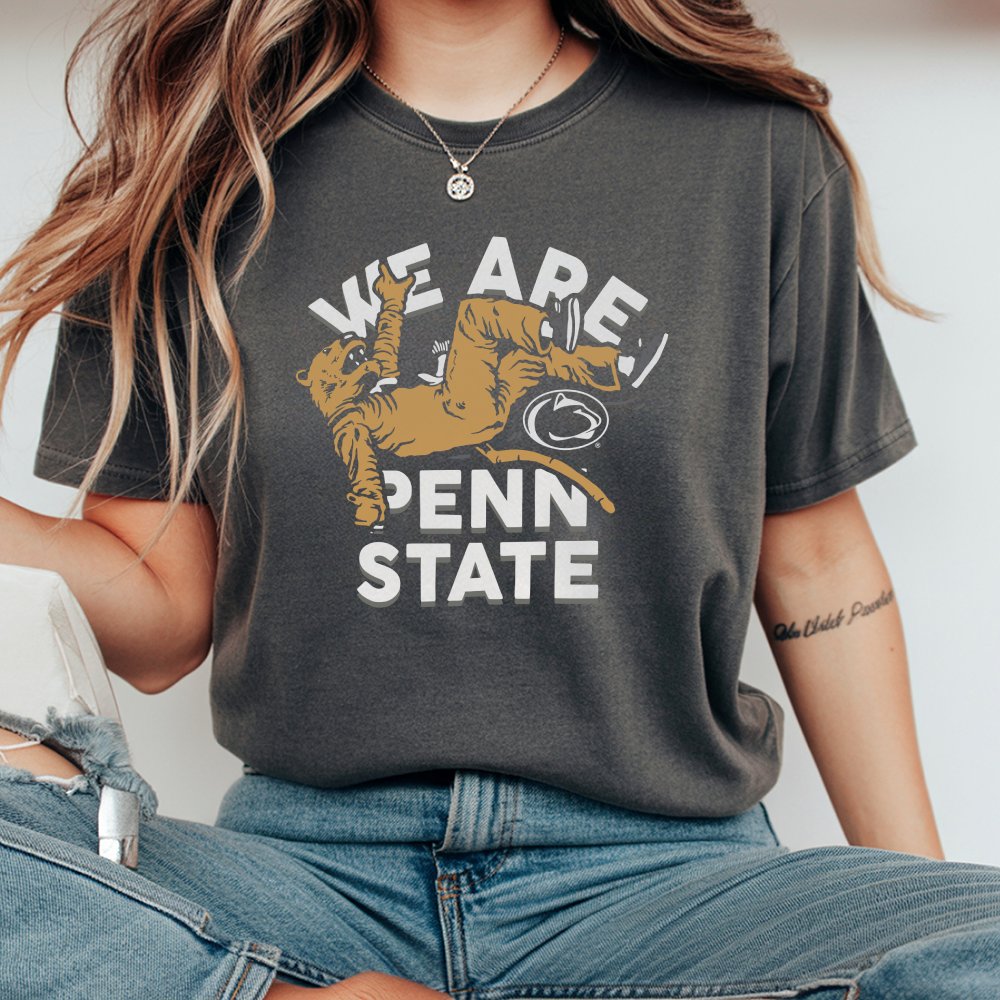 Vintage Penn State Nittany Lions Unisex Hyper Local Blanket Toss Mascot T-Shirt Vintage T-Shirt Penn State Nittany Lions