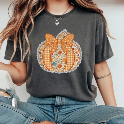Preppy Floral Fall Pumpkin T-Shirt T-Shirt T-Shirt Pumpkin Lace T-Shirt Trendy Fall T-Shirt Coquette Fall T-Shirt Pumpkin