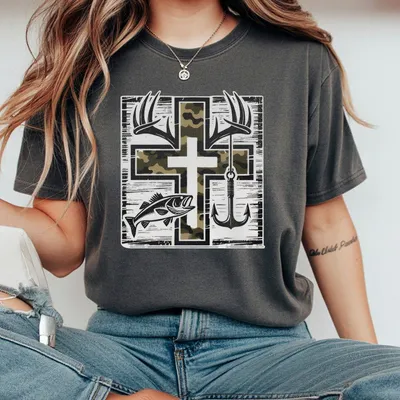Cross Camo Design T-Shirt Faith Inspired Camo Cross Graphic With Fishing Hook Antlers For Outdoorsmen Cozy Cotton Horror