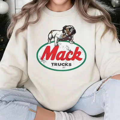 Mack Trucks Vintage Sweatshirt Classic Bulldog Graphic Sweatshirt Unisex Cotton Premium Quality Soft Retro Trucker Gift