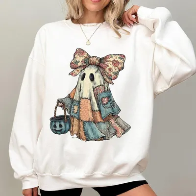 Halloween 2025 Patchwork Ghost Sweatshirt – Cute Vintage Ghost with Floral Bow