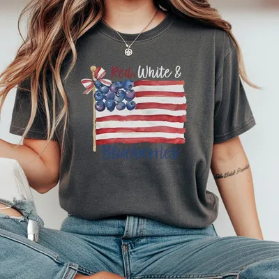 Red White And Blueberries T-Shirt Freedom Usa Flag T-Shirt Red White Blueberries Charlie Kirk 1993 2025 Memorial Freedo