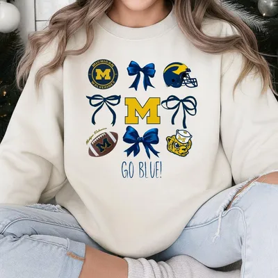 Michigan Wolverines Ncaa Sweatshirt – Vintage Oversized Game Day For Women – College Football Spirit Sweatshirt Go Blue! Graphic