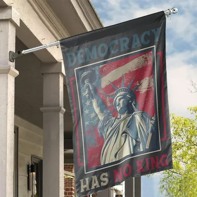 Vintage Statue Of Liberty Usa Flag Demoracy Has No King Resist Anti Trump Flag Vertical House Flag