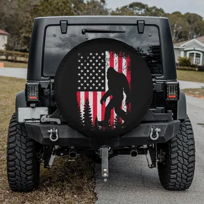 Distressed Us Flag Bigfoot Tire Cover, Patriotic Sasquatch Wheel Protector, Funny Off-Road Enthusiast Dustproof Cover Spare Tire Cover