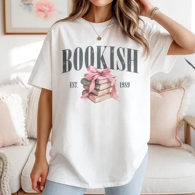 Bookish T-Shirt Vintage Coquette Book Lover T-Shirt Retro Bookworm Gift Aesthetic Reading T-Shirt For Book Lovers Perfect