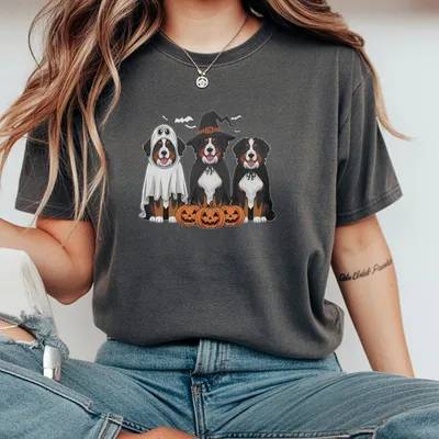 Bernese Mountain Dog Ghost T-Shirt Retro Halloween Dog Graphic T-Shirt Spooky Season T-Shirt Cute Ghost Dog