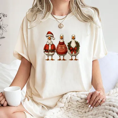 Christmas Goose T-Shirt Funny Holiday Farm Animal T-Shirt Cute Geese In Santa Wreath