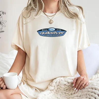 Vintage 90s Quiksilver Performance Flight T-Shirt Unisex Round Neck Surf T-Shirt Fashion Essential For Summer Casual Wear
