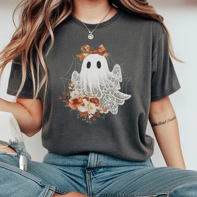 Halloween Lace Ghost T-Shirt Cute Floral Ghost T-Shirt Spooky Fall Floral T-Shirt Stylish Coquette Bow Girl Halloween