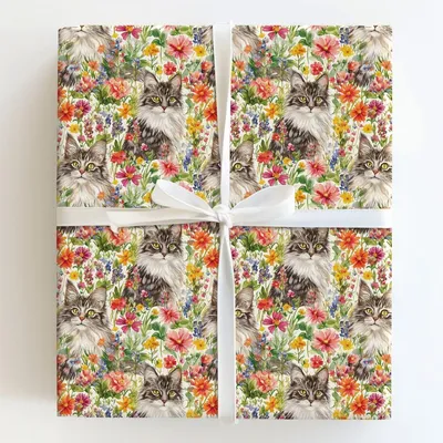 Garden Day with the Maine Coon - Gift Wrap for Christmas, Holidays Wrapping Paper, Christmas Wrapping Paper