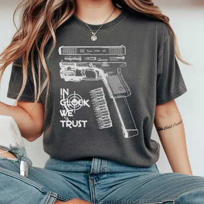 In Glock We Trust T-Shirt White Design Graphic T-Shirt Streetwear For Men'S Women'S  T-Shirt