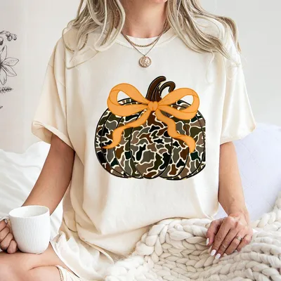 Camo Pumpkin T-shirt – Coquette Fall Pumpkin Graphic Tee for Women