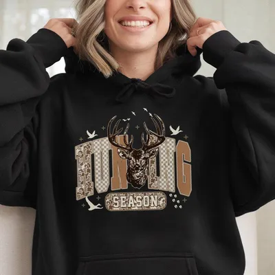 Hunting Season Hoodie Retro Deer Head Design With Camo And Checkered Print,Perfect For Hunters And Outdoor Lovers