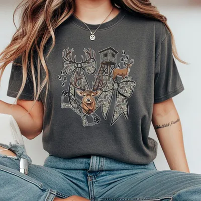 Hunting Season T-Shirt Fall Outfit Hunt T-Shirt Bow T-Shirt Coquette Camo T-Shirt Deer Hunting T-Shirt Doe T-Shirt Old School Camo