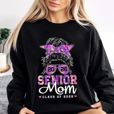 Senior Mom 2026 With Purple Bandana Glasses Sweatshirt Sweatshirt Sweatshirt Trendy Class Of 2026 Graduation Sweatshirt Proud Mom Gift