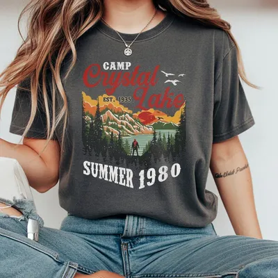 Camp Crystal Lake T-Shirt Friday The 13th Jason Voorhees Horror Movie T-Shirt Scary Movie Halloween T-Shirt Vintage 80s