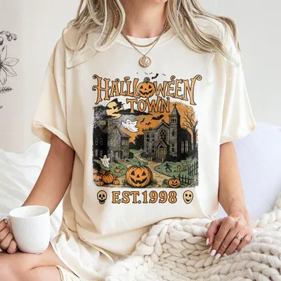 Vintage Halloween Town T Shirt,Unisex Retro Spooky Graphic Tee,Pumpkin Aesthetic Fall Top