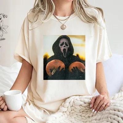 Vintage Ghostface With Pumpkins Graphic T-Shirt Scream Movie T-Shirt Horror Movie T-Shirt Cute Halloween Art Merch Iconic
