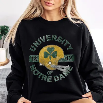 Notre Dame Fighting Irish Sweatshirt Vintage Football Helmet Graphic Sweatshirt Retro College Spirit Sweatshirt For Fans